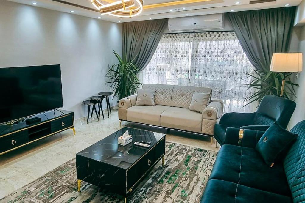 Luxury Vip Apartment Il Il Cairo Esterno foto